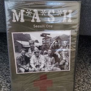 M*A*S*H Season One DVD